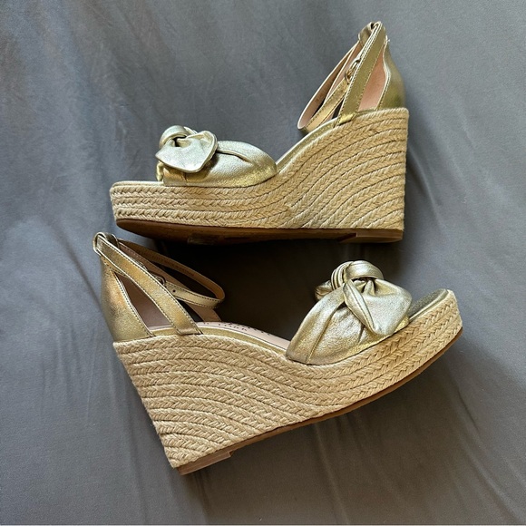 NIB Kate Spade Tianna Metallic Gold Wedge Sandals - Picture 5 of 9